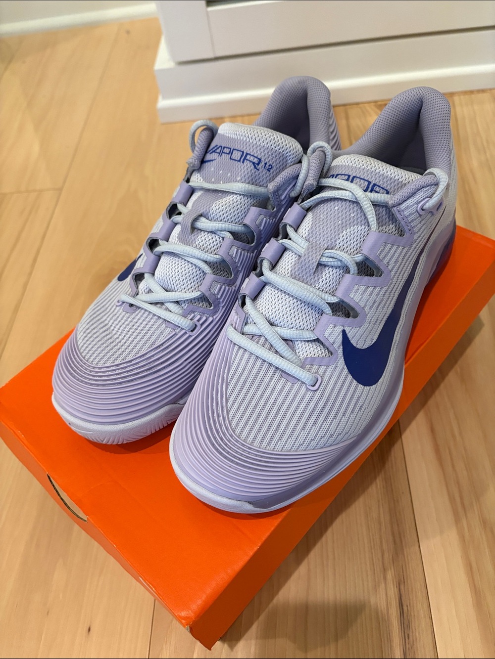 Nike Women's Zoom Vapor 12 Tennis Court shoes - 10